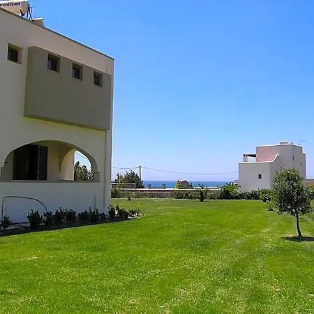 Modern With Pool And Garden Hotel